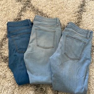 3 pairs of universal thread jeans